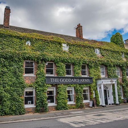 The Goddard Arms Hotel Swindon Exterior photo