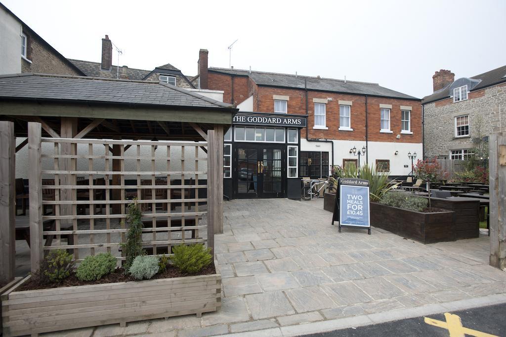 The Goddard Arms Hotel Swindon Exterior photo